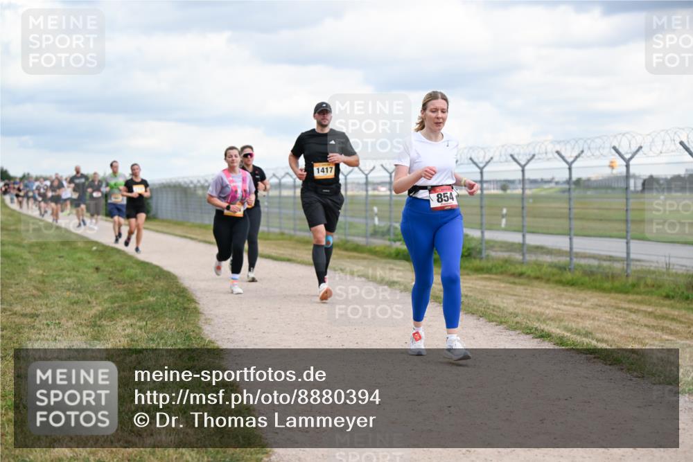 14.09.2025 - Airport Race Dr. Thomas Lammeyer http://msf.ph/oto/8880394 14.09.2025 12:30:43 Laufen 1417, 854 meine-sportfotos.de