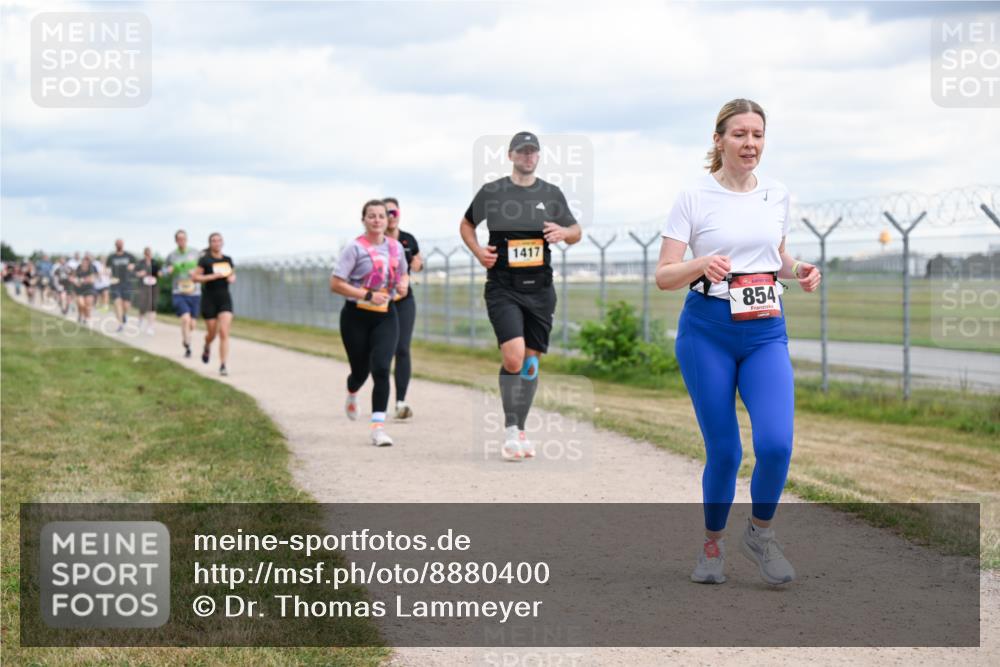 14.09.2025 - Airport Race Dr. Thomas Lammeyer http://msf.ph/oto/8880400 14.09.2025 12:30:44 Laufen 1417, 854 meine-sportfotos.de