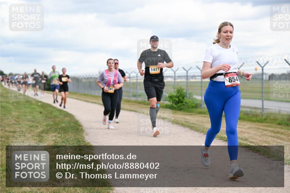 14.09.2025 - Airport Race Dr. Thomas Lammeyer http://msf.ph/oto/8880402 14.09.2025 12:30:44 Laufen 081, 1417, 854 meine-sportfotos.de