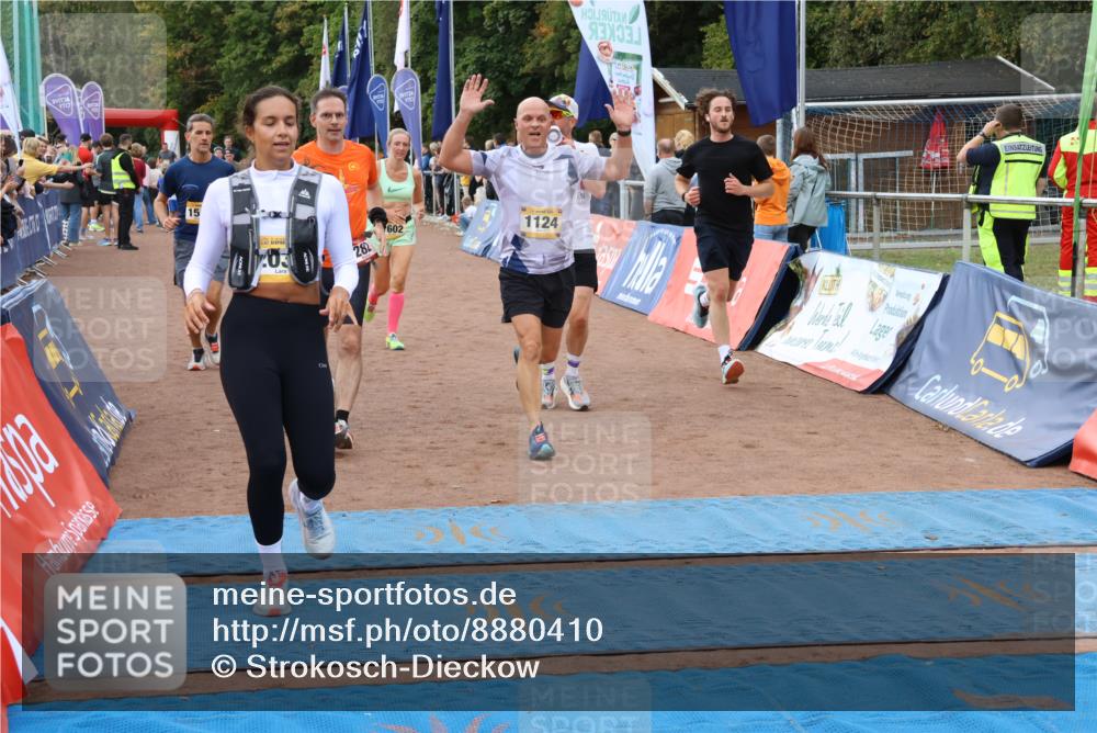 14.09.2025 - Airport Race Strokosch-Dieckow http://msf.ph/oto/8880410 14.09.2025 12:40:46 Ziel 282, 350, 668, 1105, 1124, 1539, 1599, 1602, 1793, 2030 meine-sportfotos.de