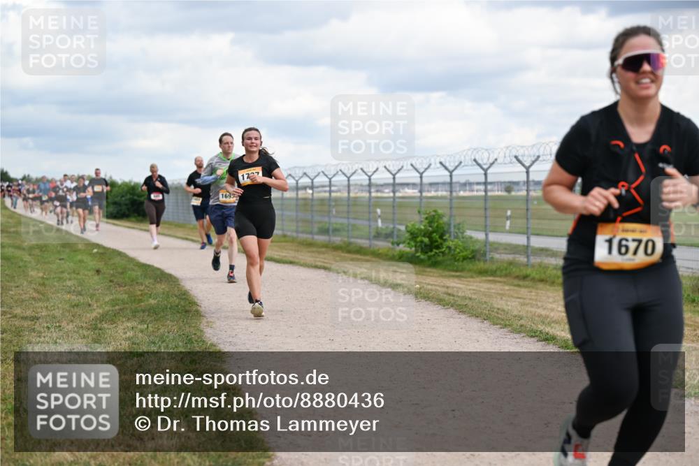 14.09.2025 - Airport Race Dr. Thomas Lammeyer http://msf.ph/oto/8880436 14.09.2025 12:30:47 Laufen 1695, 17, 1670 meine-sportfotos.de