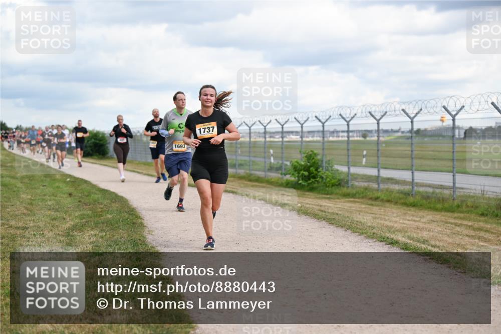 14.09.2025 - Airport Race Dr. Thomas Lammeyer http://msf.ph/oto/8880443 14.09.2025 12:30:48 Laufen 1737, 1693 meine-sportfotos.de