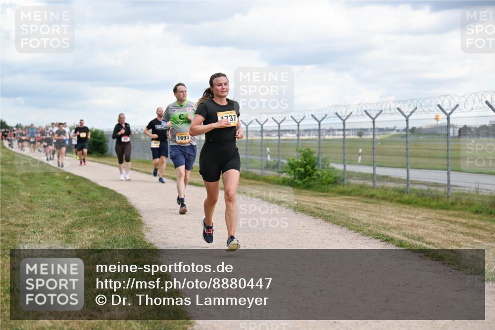 14.09.2025 - Airport Race Dr. Thomas Lammeyer http://msf.ph/oto/8880447 14.09.2025 12:30:49 Laufen 737, 1693 meine-sportfotos.de