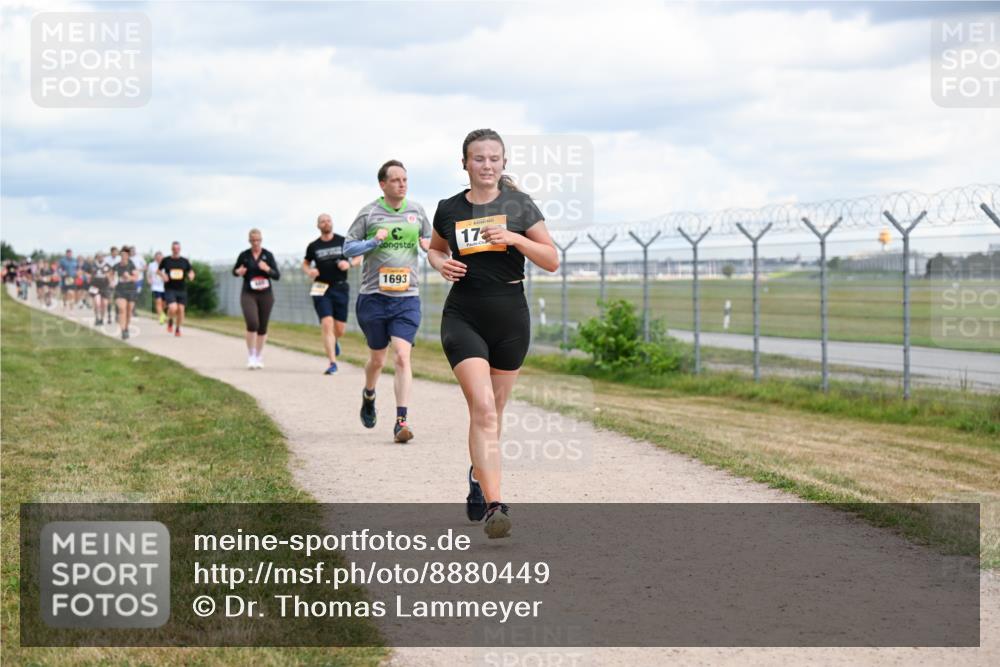14.09.2025 - Airport Race Dr. Thomas Lammeyer http://msf.ph/oto/8880449 14.09.2025 12:30:49 Laufen 1693, 17 meine-sportfotos.de