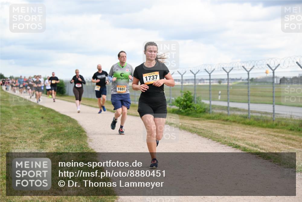 14.09.2025 - Airport Race Dr. Thomas Lammeyer http://msf.ph/oto/8880451 14.09.2025 12:30:49 Laufen 1693, 1737 meine-sportfotos.de