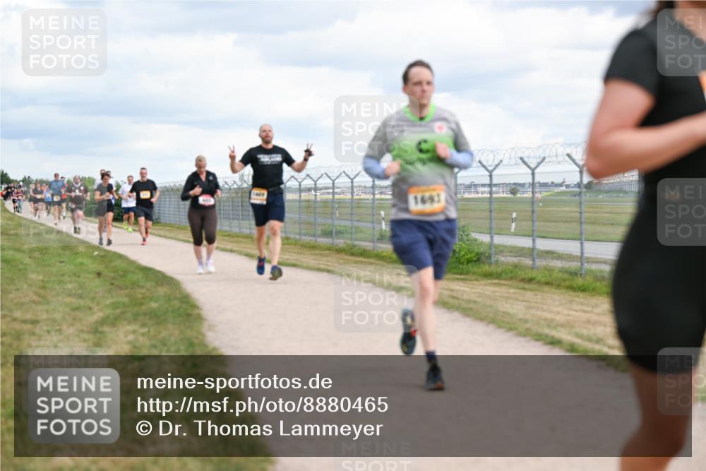 14.09.2025 - Airport Race Dr. Thomas Lammeyer http://msf.ph/oto/8880465 14.09.2025 12:30:51 Laufen 1693 meine-sportfotos.de