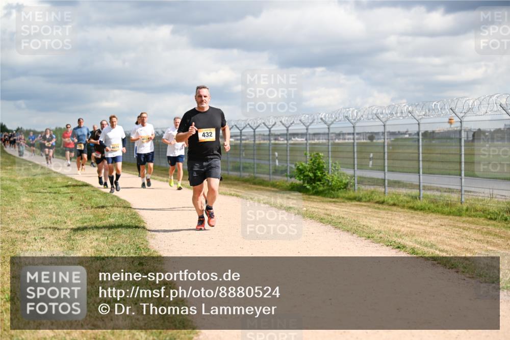 14.09.2025 - Airport Race Dr. Thomas Lammeyer http://msf.ph/oto/8880524 14.09.2025 12:30:58 Laufen 4079, 432, 4078 meine-sportfotos.de