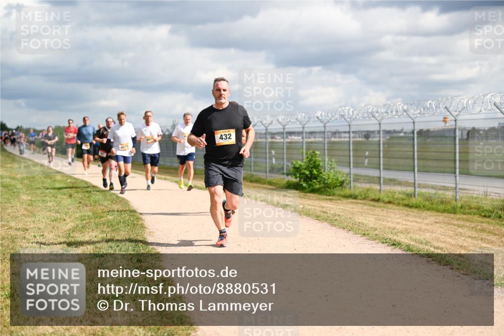 14.09.2025 - Airport Race Dr. Thomas Lammeyer http://msf.ph/oto/8880531 14.09.2025 12:30:58 Laufen 4078, 432 meine-sportfotos.de