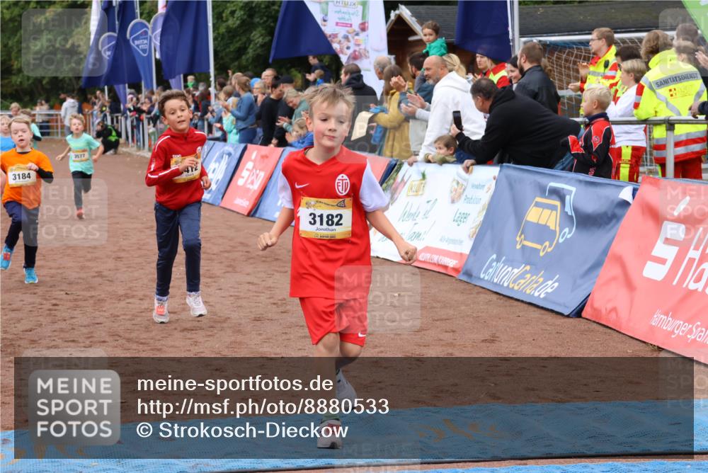 14.09.2025 - Airport Race Strokosch-Dieckow http://msf.ph/oto/8880533 14.09.2025 10:10:13 Ziel 3054, 3165, 3174, 3177, 3182, 3184, 3412, 3447, 3449, 3539, 3577 meine-sportfotos.de