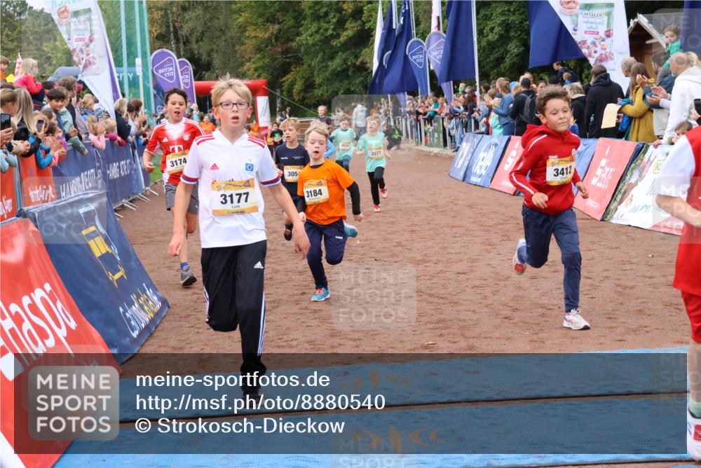 14.09.2025 - Airport Race Strokosch-Dieckow http://msf.ph/oto/8880540 14.09.2025 10:10:14 Ziel 3054, 3165, 3174, 3177, 3182, 3184, 3412, 3447, 3449, 3539, 3577 meine-sportfotos.de