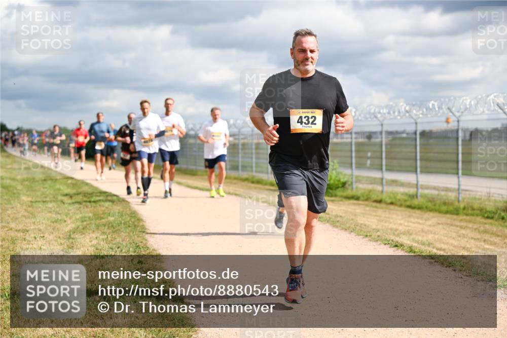 14.09.2025 - Airport Race Dr. Thomas Lammeyer http://msf.ph/oto/8880543 14.09.2025 12:31:00 Laufen 432 meine-sportfotos.de