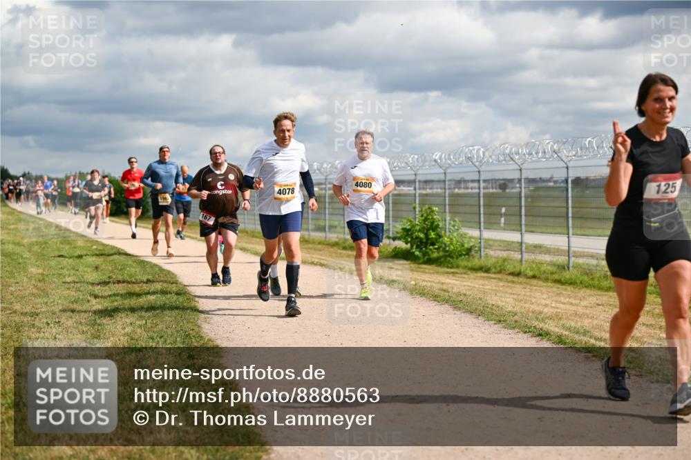 14.09.2025 - Airport Race Dr. Thomas Lammeyer http://msf.ph/oto/8880563 14.09.2025 12:31:02 Laufen 4080, 4078, 1982, 167, 125 meine-sportfotos.de