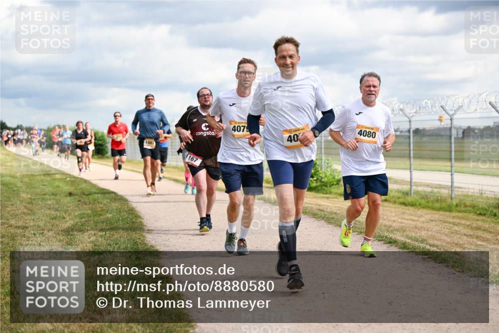 14.09.2025 - Airport Race Dr. Thomas Lammeyer http://msf.ph/oto/8880580 14.09.2025 12:31:03 Laufen 1982, 4079, 4080, 40, 167 meine-sportfotos.de