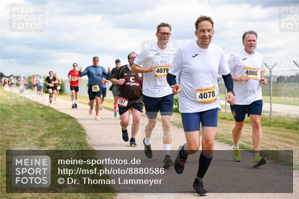 14.09.2025 - Airport Race Dr. Thomas Lammeyer http://msf.ph/oto/8880586 14.09.2025 12:31:04 Laufen 167, 4079, 4078, 4080 meine-sportfotos.de