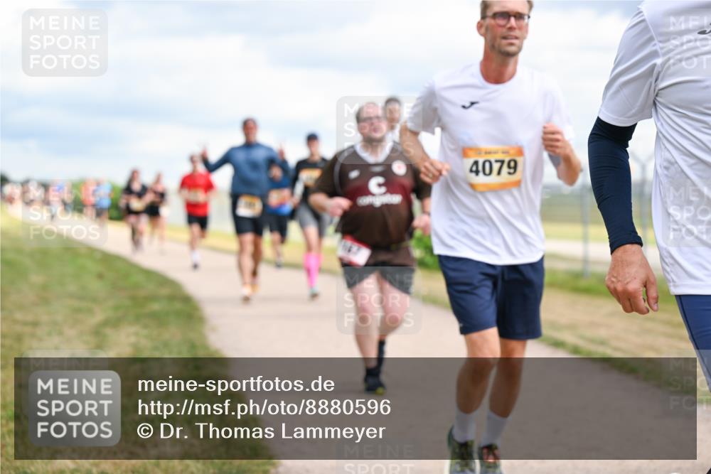 14.09.2025 - Airport Race Dr. Thomas Lammeyer http://msf.ph/oto/8880596 14.09.2025 12:31:05 Laufen 440, 4079 meine-sportfotos.de