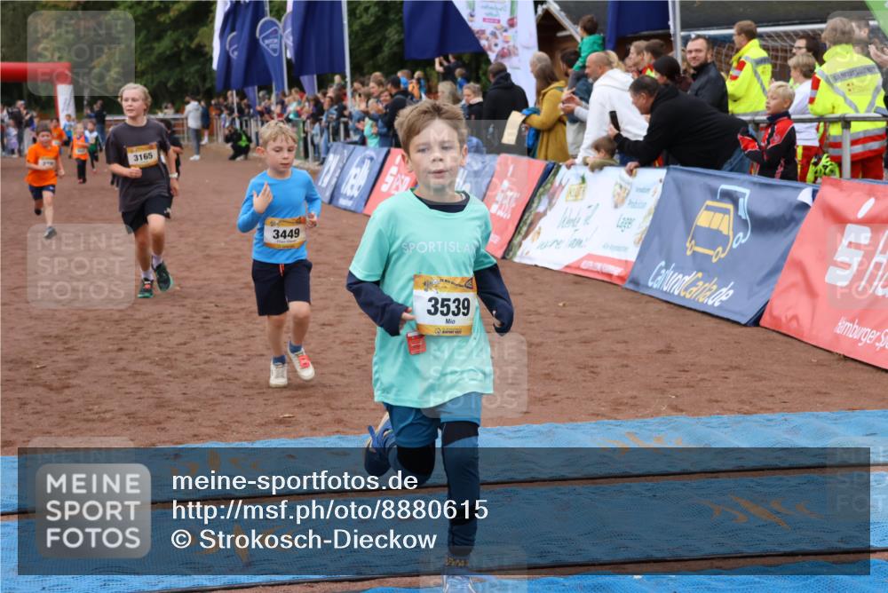 14.09.2025 - Airport Race Strokosch-Dieckow http://msf.ph/oto/8880615 14.09.2025 10:10:19 Ziel 3054, 3165, 3174, 3177, 3184, 3412, 3449, 3524, 3539, 3577, 3705 meine-sportfotos.de