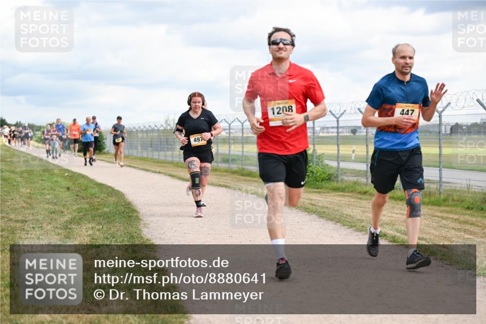 14.09.2025 - Airport Race Dr. Thomas Lammeyer http://msf.ph/oto/8880641 14.09.2025 12:31:10 Laufen 497, 1208, 447 meine-sportfotos.de