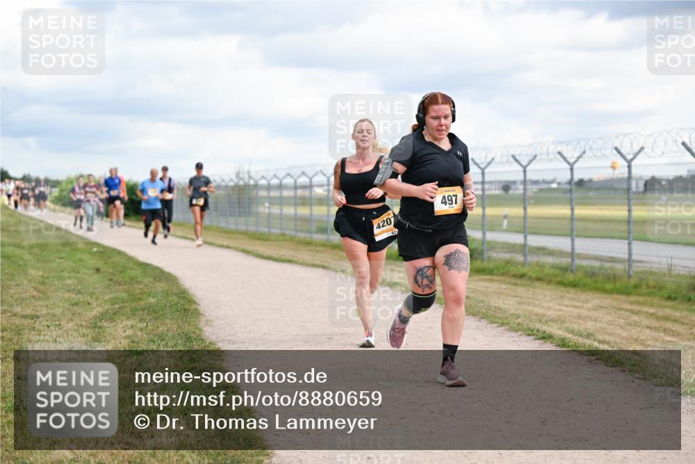 14.09.2025 - Airport Race Dr. Thomas Lammeyer http://msf.ph/oto/8880659 14.09.2025 12:31:12 Laufen 4207, 497 meine-sportfotos.de