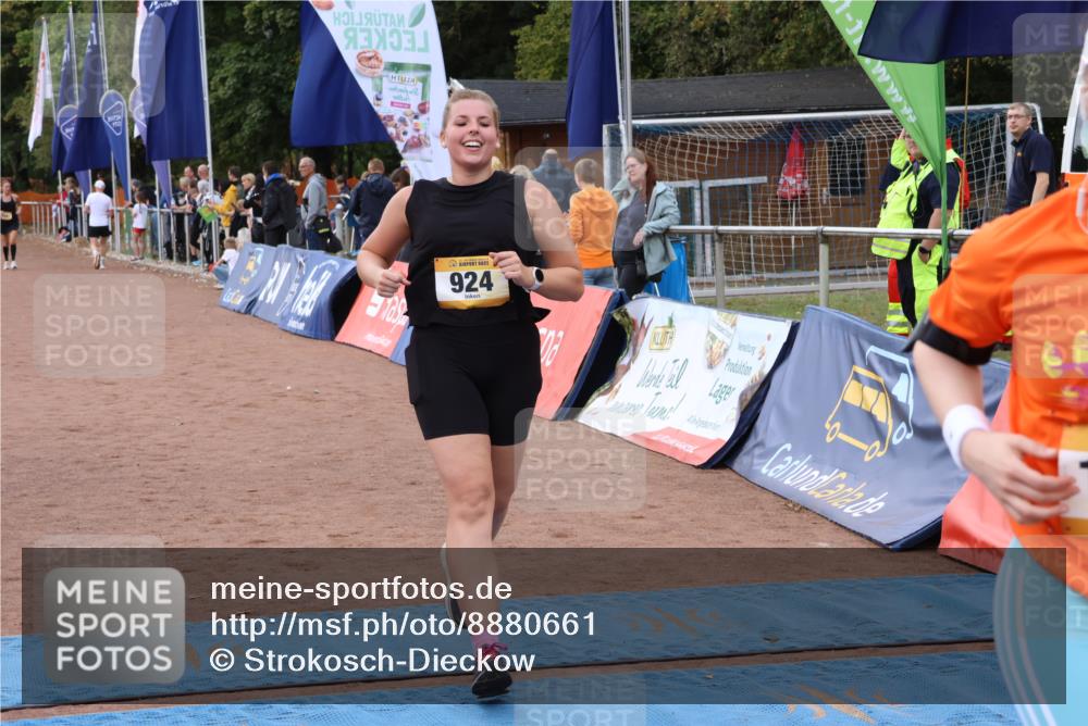 14.09.2025 - Airport Race Strokosch-Dieckow http://msf.ph/oto/8880661 14.09.2025 12:41:12 Ziel 924, 1151 meine-sportfotos.de