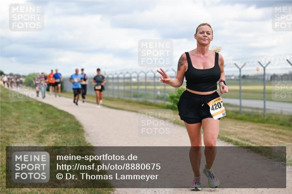 14.09.2025 - Airport Race Dr. Thomas Lammeyer http://msf.ph/oto/8880675 14.09.2025 12:31:13 Laufen 4207, 42 meine-sportfotos.de
