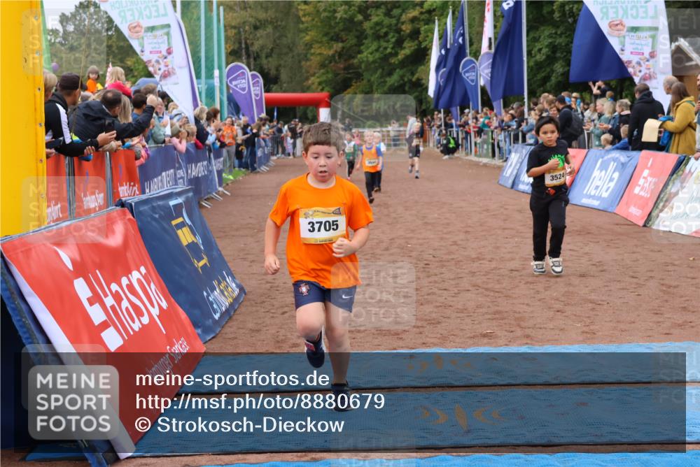 14.09.2025 - Airport Race Strokosch-Dieckow http://msf.ph/oto/8880679 14.09.2025 10:10:24 Ziel 3165, 3372, 3435, 3449, 3524, 3539, 3544, 3705 meine-sportfotos.de