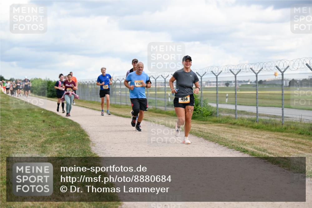 14.09.2025 - Airport Race Dr. Thomas Lammeyer http://msf.ph/oto/8880684 14.09.2025 12:31:18 Laufen 41, 1420, 1180, 1529, 458 meine-sportfotos.de