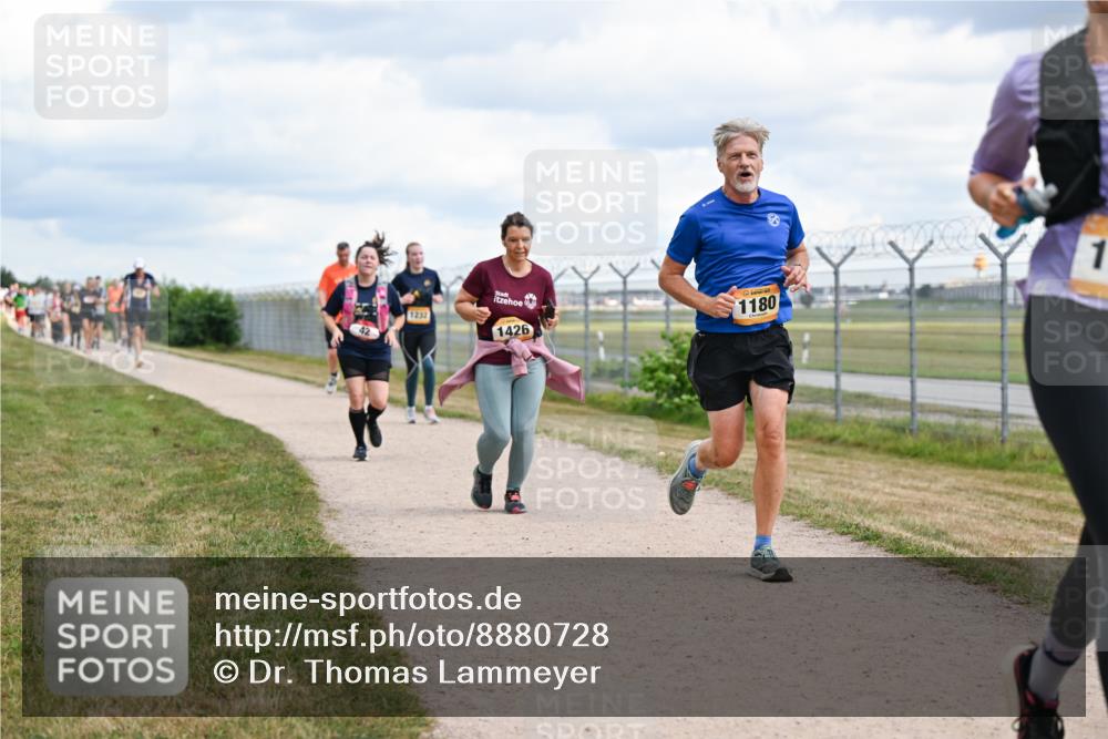 14.09.2025 - Airport Race Dr. Thomas Lammeyer http://msf.ph/oto/8880728 14.09.2025 12:31:22 Laufen 1232, 1426, 1180, 1 meine-sportfotos.de