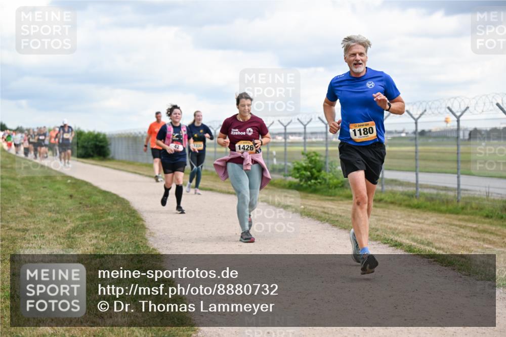 14.09.2025 - Airport Race Dr. Thomas Lammeyer http://msf.ph/oto/8880732 14.09.2025 12:31:23 Laufen 1180, 1426 meine-sportfotos.de