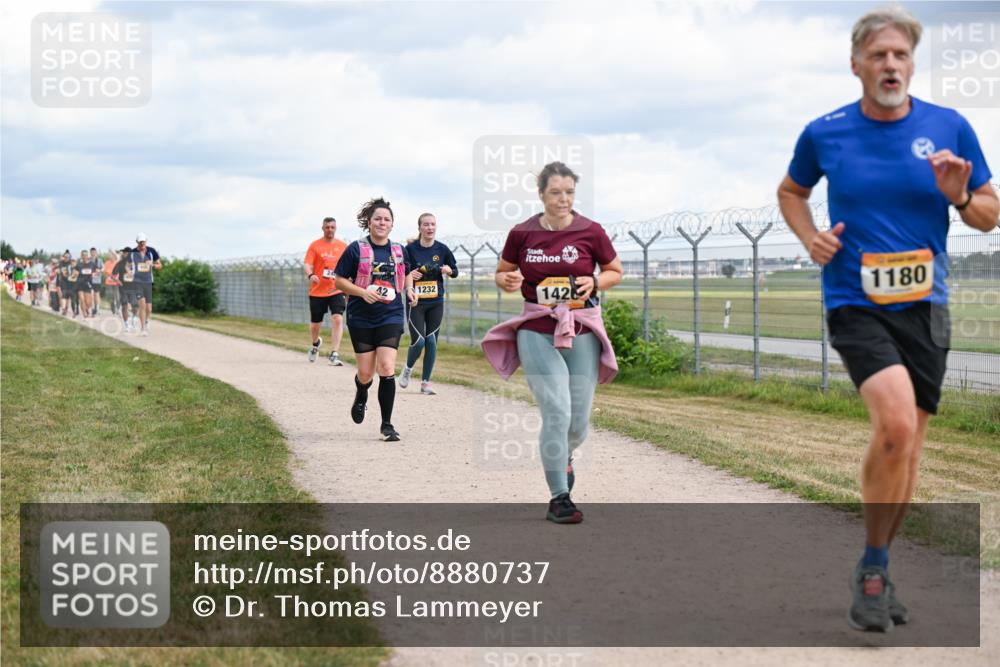 14.09.2025 - Airport Race Dr. Thomas Lammeyer http://msf.ph/oto/8880737 14.09.2025 12:31:23 Laufen 42, 1232, 142, 1180 meine-sportfotos.de