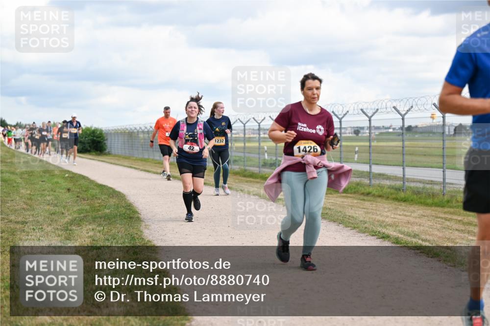14.09.2025 - Airport Race Dr. Thomas Lammeyer http://msf.ph/oto/8880740 14.09.2025 12:31:24 Laufen 42, 1232, 1426 meine-sportfotos.de