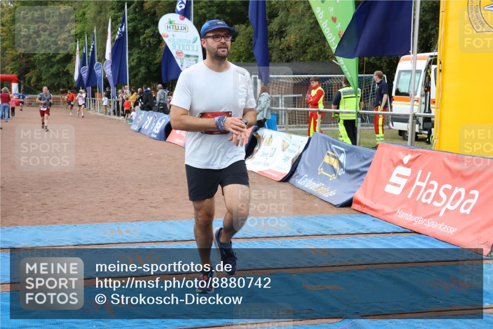 14.09.2025 - Airport Race Strokosch-Dieckow http://msf.ph/oto/8880742 14.09.2025 12:41:29 Ziel 692, 701, 1299 meine-sportfotos.de
