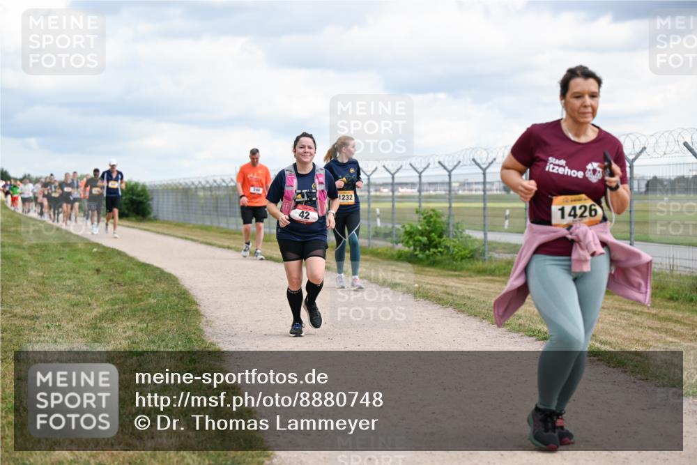 14.09.2025 - Airport Race Dr. Thomas Lammeyer http://msf.ph/oto/8880748 14.09.2025 12:31:25 Laufen 42, 1232, 1426 meine-sportfotos.de