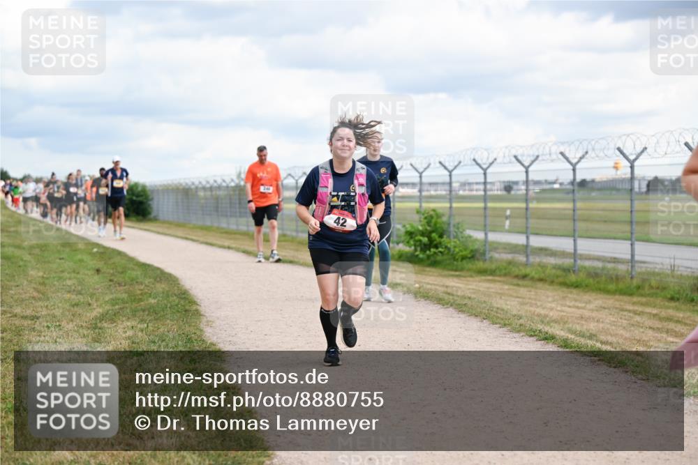 14.09.2025 - Airport Race Dr. Thomas Lammeyer http://msf.ph/oto/8880755 14.09.2025 12:31:25 Laufen 42 meine-sportfotos.de