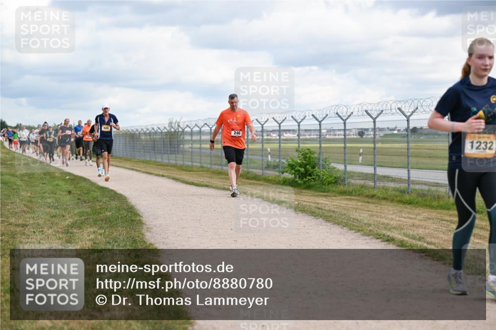 14.09.2025 - Airport Race Dr. Thomas Lammeyer http://msf.ph/oto/8880780 14.09.2025 12:31:28 Laufen 486, 246, 1232 meine-sportfotos.de