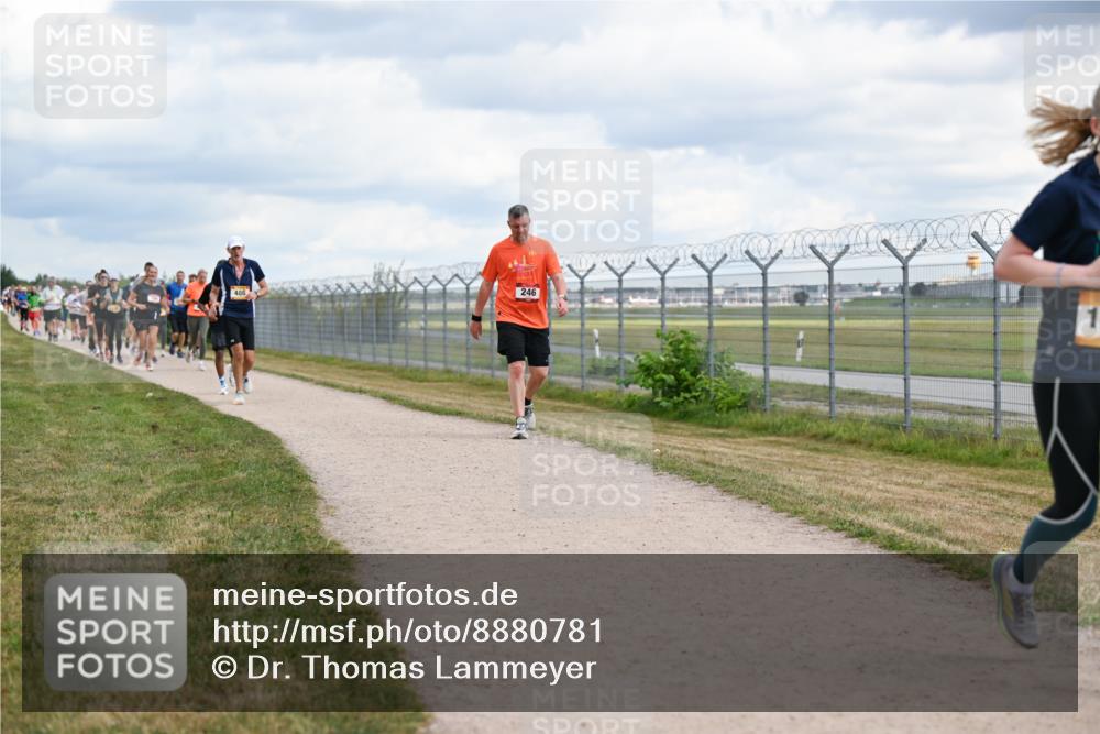 14.09.2025 - Airport Race Dr. Thomas Lammeyer http://msf.ph/oto/8880781 14.09.2025 12:31:28 Laufen 246, 1 meine-sportfotos.de