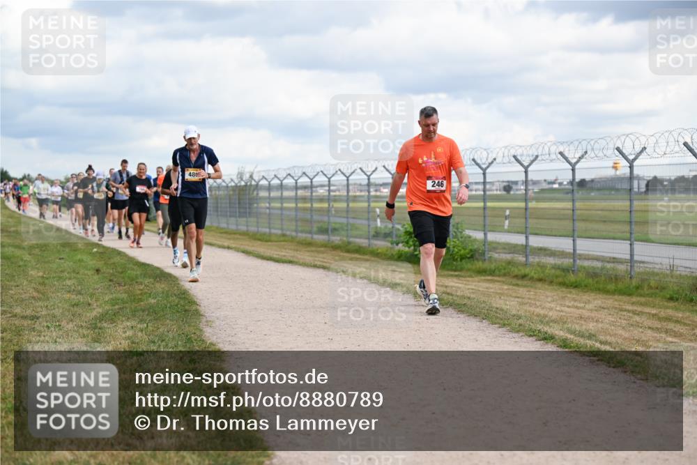 14.09.2025 - Airport Race Dr. Thomas Lammeyer http://msf.ph/oto/8880789 14.09.2025 12:31:31 Laufen 48, 246 meine-sportfotos.de