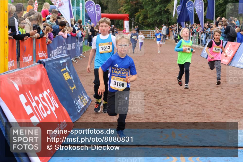 14.09.2025 - Airport Race Strokosch-Dieckow http://msf.ph/oto/8880831 14.09.2025 10:10:37 Ziel 3036, 3299, 3410, 3440, 3512, 3531, 3548 meine-sportfotos.de