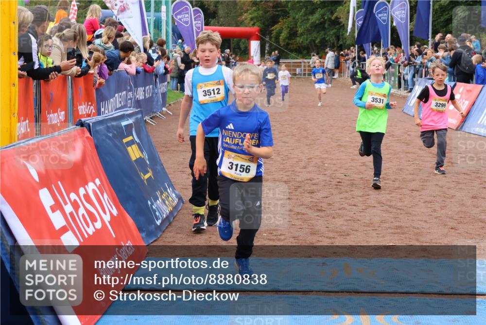 14.09.2025 - Airport Race Strokosch-Dieckow http://msf.ph/oto/8880838 14.09.2025 10:10:37 Ziel 3036, 3299, 3410, 3440, 3512, 3531, 3548 meine-sportfotos.de