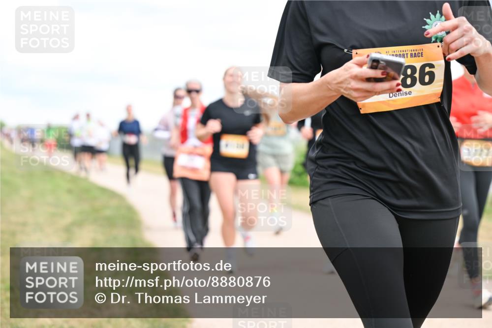 14.09.2025 - Airport Race Dr. Thomas Lammeyer http://msf.ph/oto/8880876 14.09.2025 12:31:43 Laufen 42, 86, 3777 meine-sportfotos.de