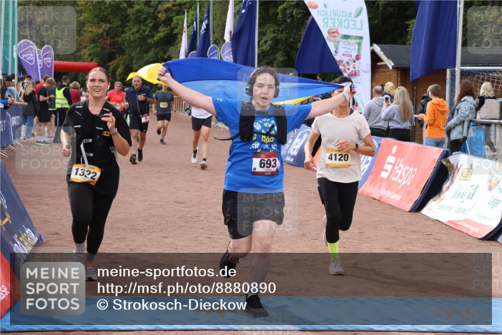 14.09.2025 - Airport Race Strokosch-Dieckow http://msf.ph/oto/8880890 14.09.2025 12:41:47 Ziel 75, 356, 693, 1207, 1310, 1322, 1945, 4120 meine-sportfotos.de