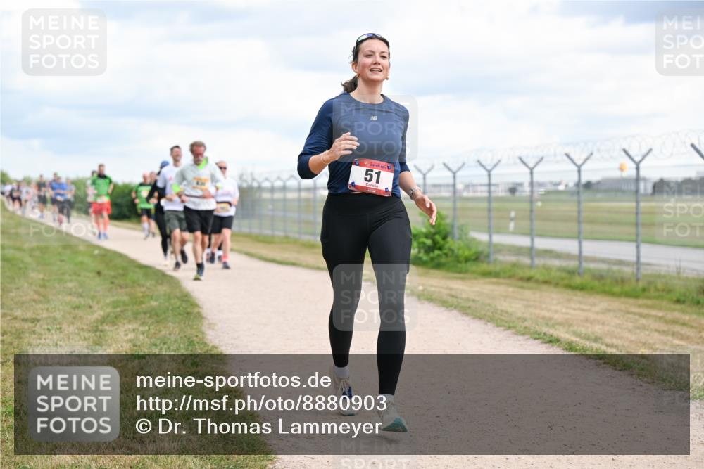 14.09.2025 - Airport Race Dr. Thomas Lammeyer http://msf.ph/oto/8880903 14.09.2025 12:31:47 Laufen 51 meine-sportfotos.de