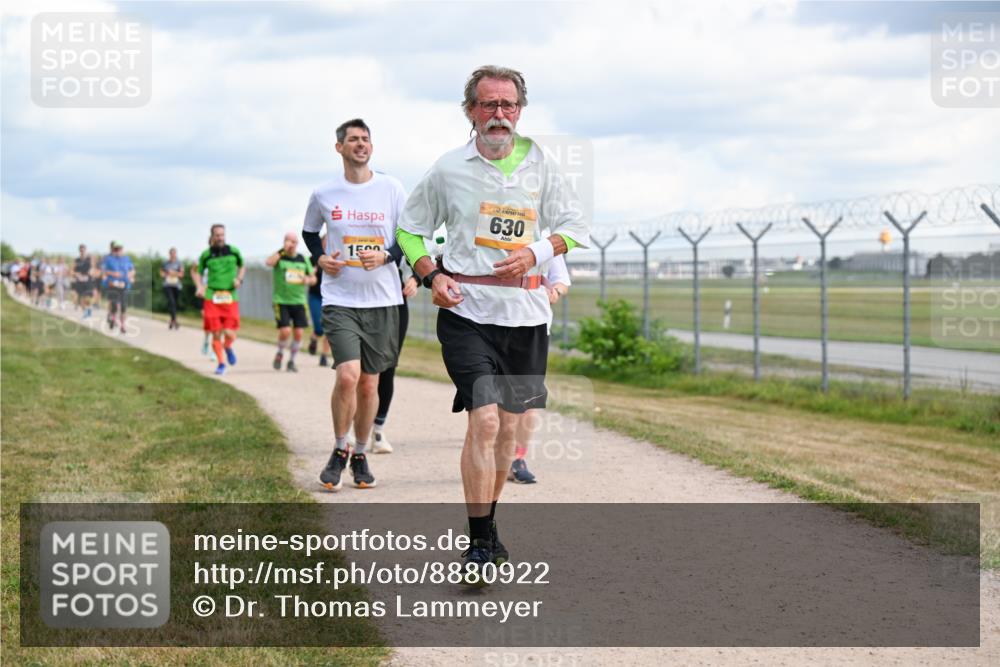 14.09.2025 - Airport Race Dr. Thomas Lammeyer http://msf.ph/oto/8880922 14.09.2025 12:31:51 Laufen 15, 630 meine-sportfotos.de