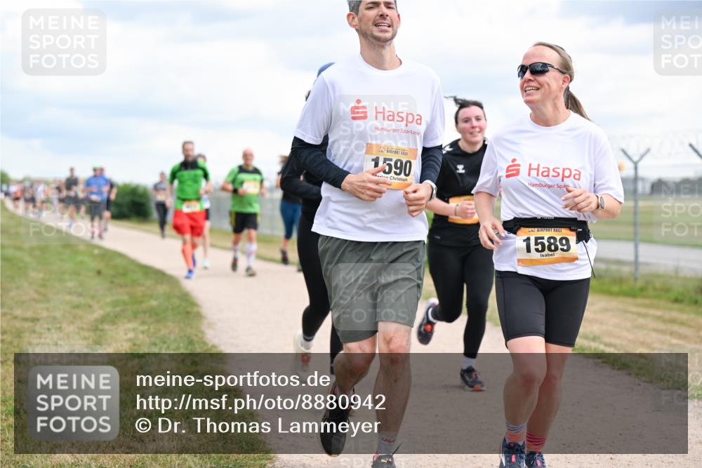 14.09.2025 - Airport Race Dr. Thomas Lammeyer http://msf.ph/oto/8880942 14.09.2025 12:31:54 Laufen 1590, 1589 meine-sportfotos.de