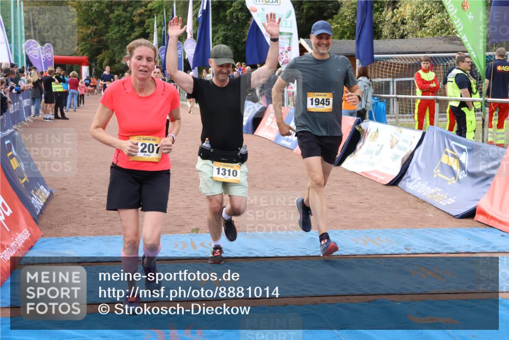 14.09.2025 - Airport Race Strokosch-Dieckow http://msf.ph/oto/8881014 14.09.2025 12:41:55 Ziel 75, 356, 1207, 1310, 1477, 1494, 1558, 1945 meine-sportfotos.de