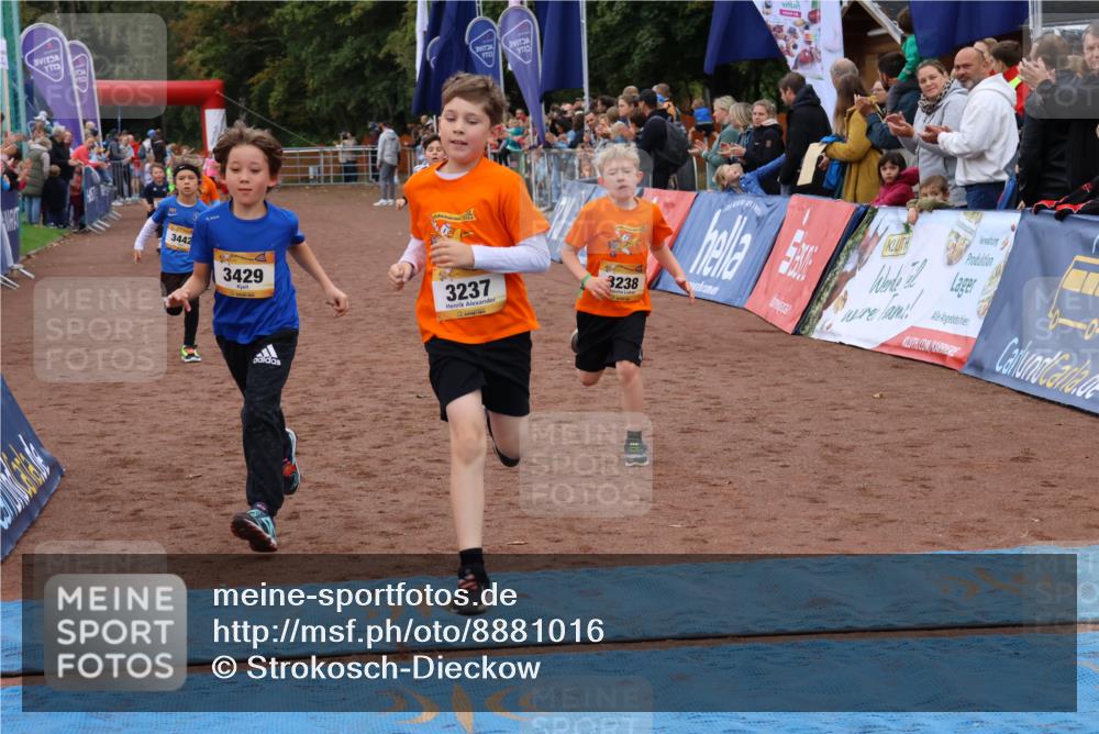 14.09.2025 - Airport Race Strokosch-Dieckow http://msf.ph/oto/8881016 14.09.2025 10:11:04 Ziel 3103, 3171, 3223, 3237, 3429, 3442, 3734 meine-sportfotos.de