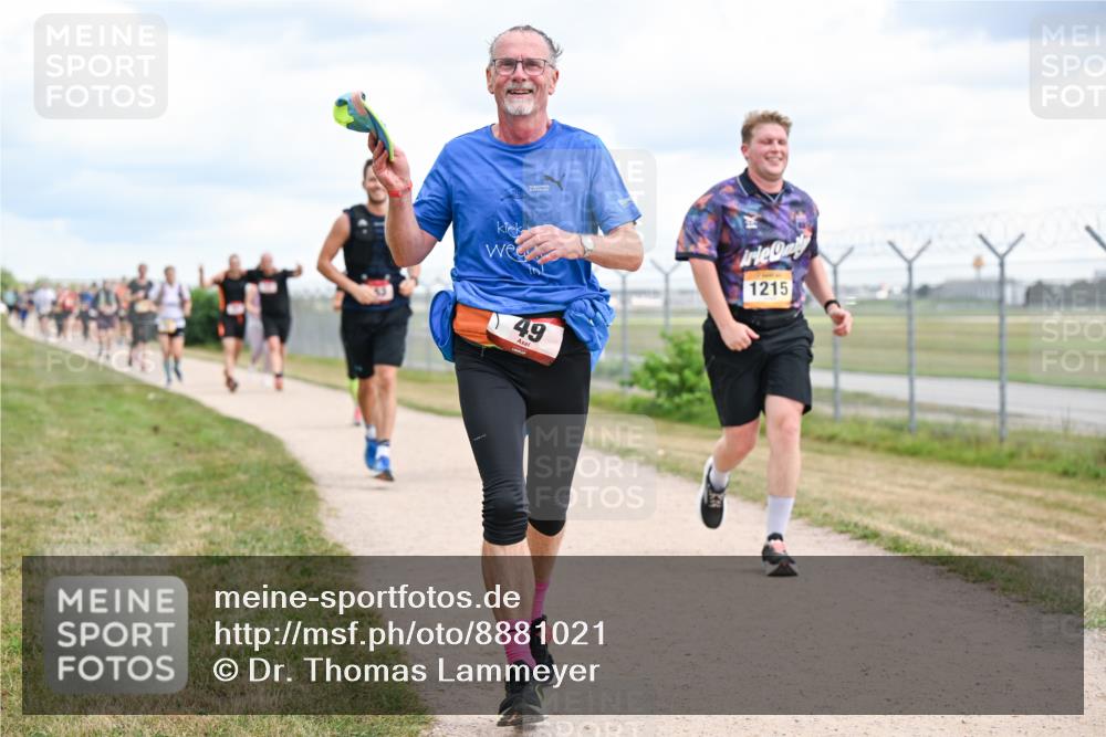 14.09.2025 - Airport Race Dr. Thomas Lammeyer http://msf.ph/oto/8881021 14.09.2025 12:32:05 Laufen 49, 1215 meine-sportfotos.de