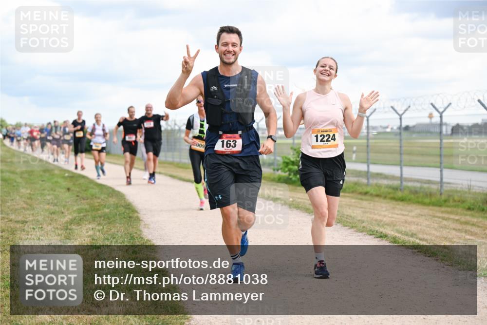 14.09.2025 - Airport Race Dr. Thomas Lammeyer http://msf.ph/oto/8881038 14.09.2025 12:32:07 Laufen 009, 163, 1224 meine-sportfotos.de