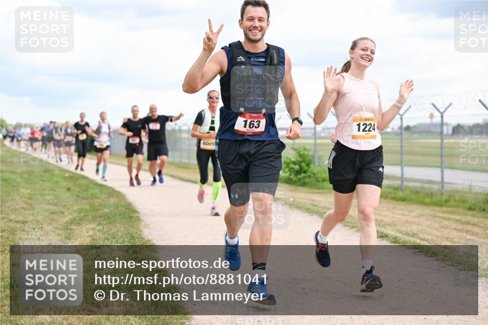 14.09.2025 - Airport Race Dr. Thomas Lammeyer http://msf.ph/oto/8881041 14.09.2025 12:32:07 Laufen 4009, 163, 1224 meine-sportfotos.de