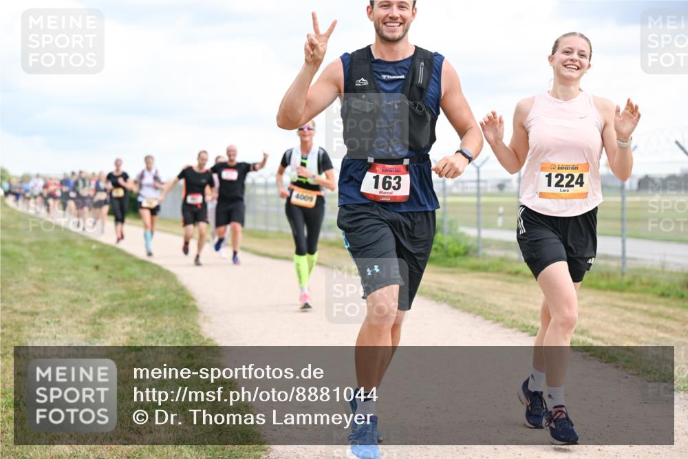 14.09.2025 - Airport Race Dr. Thomas Lammeyer http://msf.ph/oto/8881044 14.09.2025 12:32:07 Laufen 4009, 163, 1224 meine-sportfotos.de