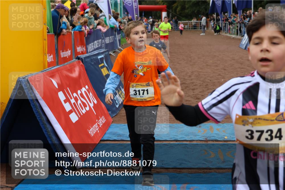 14.09.2025 - Airport Race Strokosch-Dieckow http://msf.ph/oto/8881079 14.09.2025 10:11:11 Ziel 3041, 3171, 3244, 3442, 3734 meine-sportfotos.de